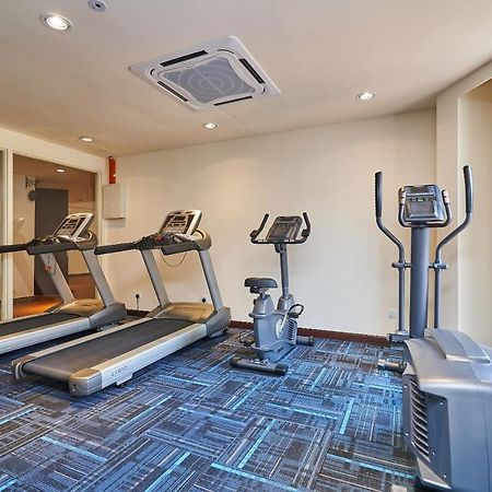 Oyo Home 44077 The Platinum Hotel & Suites- King ملقا المظهر الخارجي الصورة