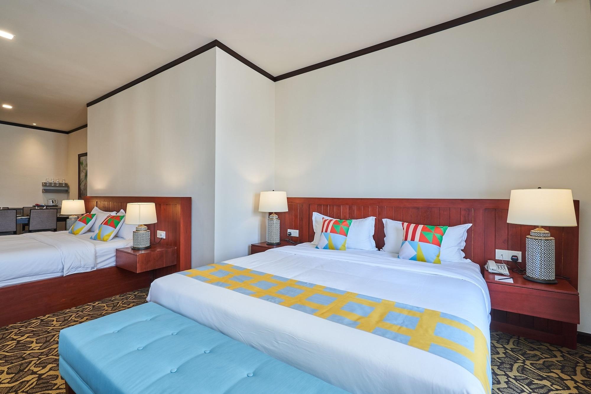 Oyo Home 44077 The Platinum Hotel & Suites- King ملقا المظهر الخارجي الصورة