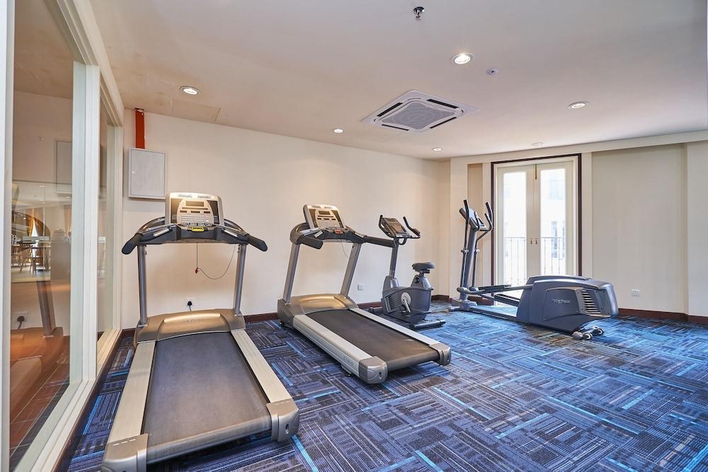 Oyo Home 44077 The Platinum Hotel & Suites- King ملقا المظهر الخارجي الصورة