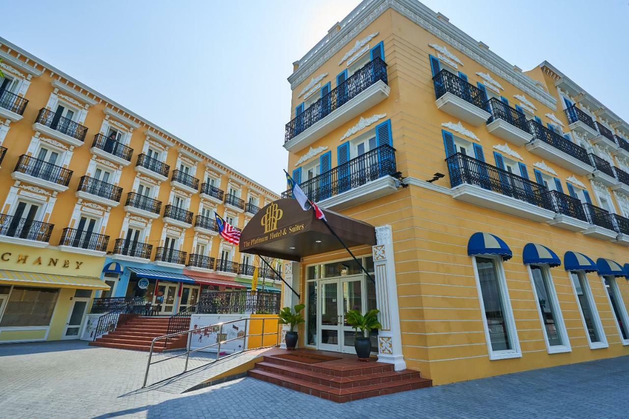 Oyo Home 44077 The Platinum Hotel & Suites- King ملقا المظهر الخارجي الصورة
