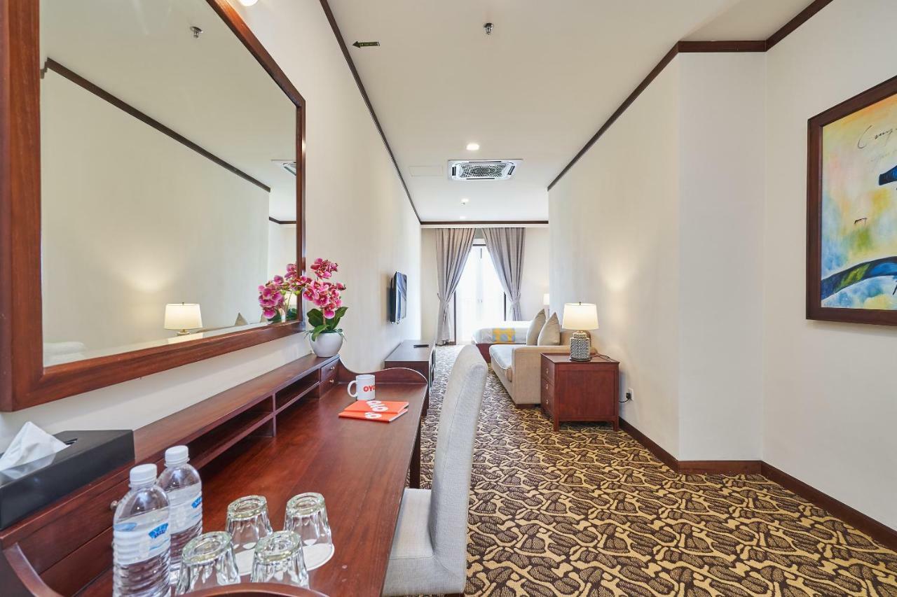 Oyo Home 44077 The Platinum Hotel & Suites- King ملقا المظهر الخارجي الصورة